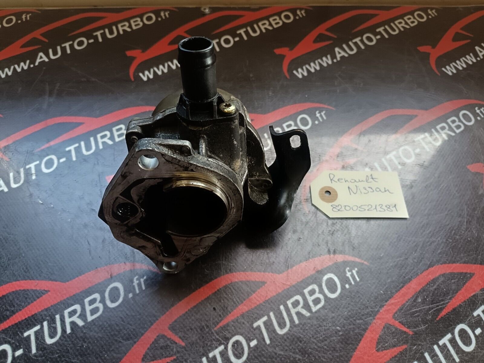 POMPE A VIDE RENAULT SCENIC 2 1.5DCI REFERENCE: 8200521381