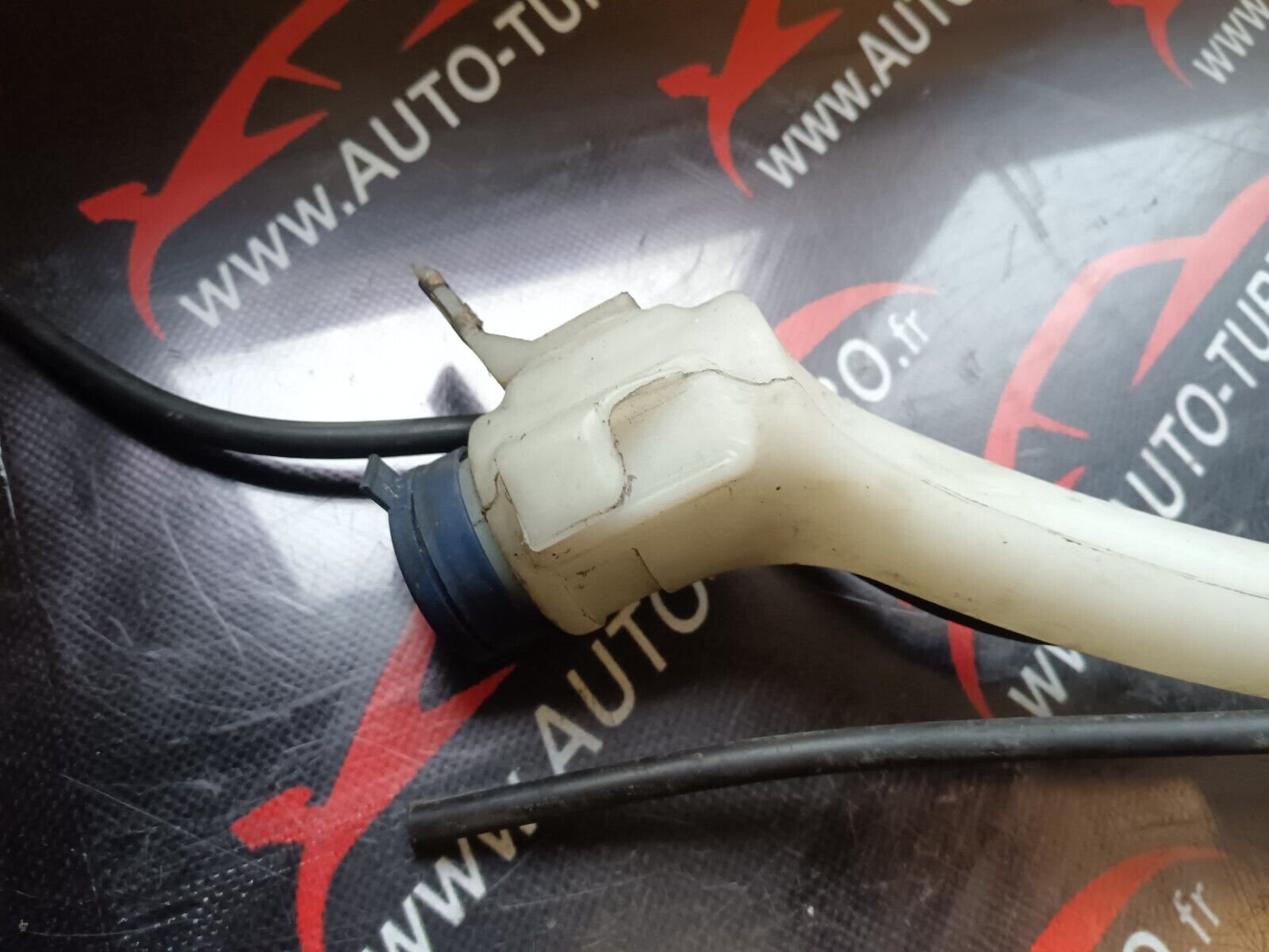 RESERVOIR LAVE GLACE ALFA ROMEO 159