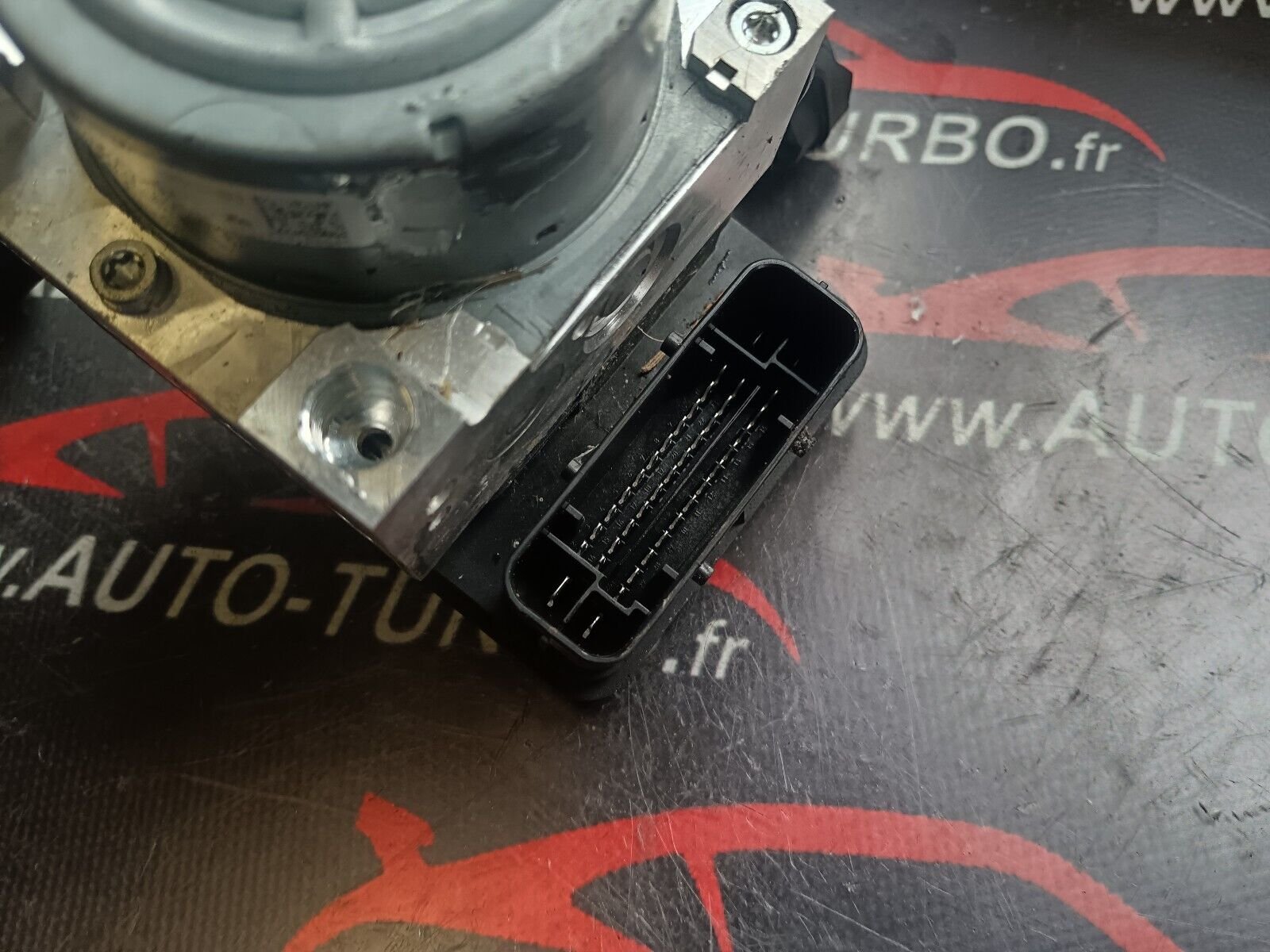 BLOC ABS BMW 328i GT REFERENCE: 6861376