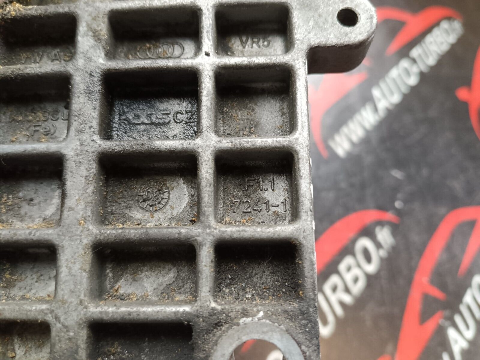 SUPPORT ALTERNATEUR AUDI A5 3.0TDI 245CH REFERENCE: 059903143