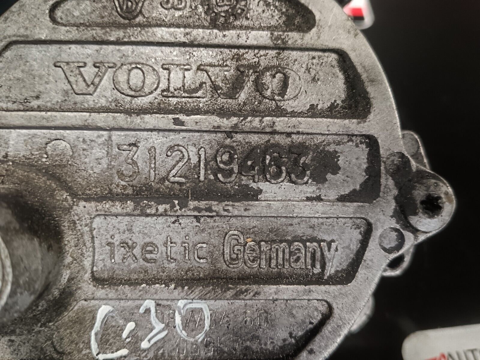 POMPE A VIDE FREINAGE VOLVO C30, XC60 REFERENCE: 31219463