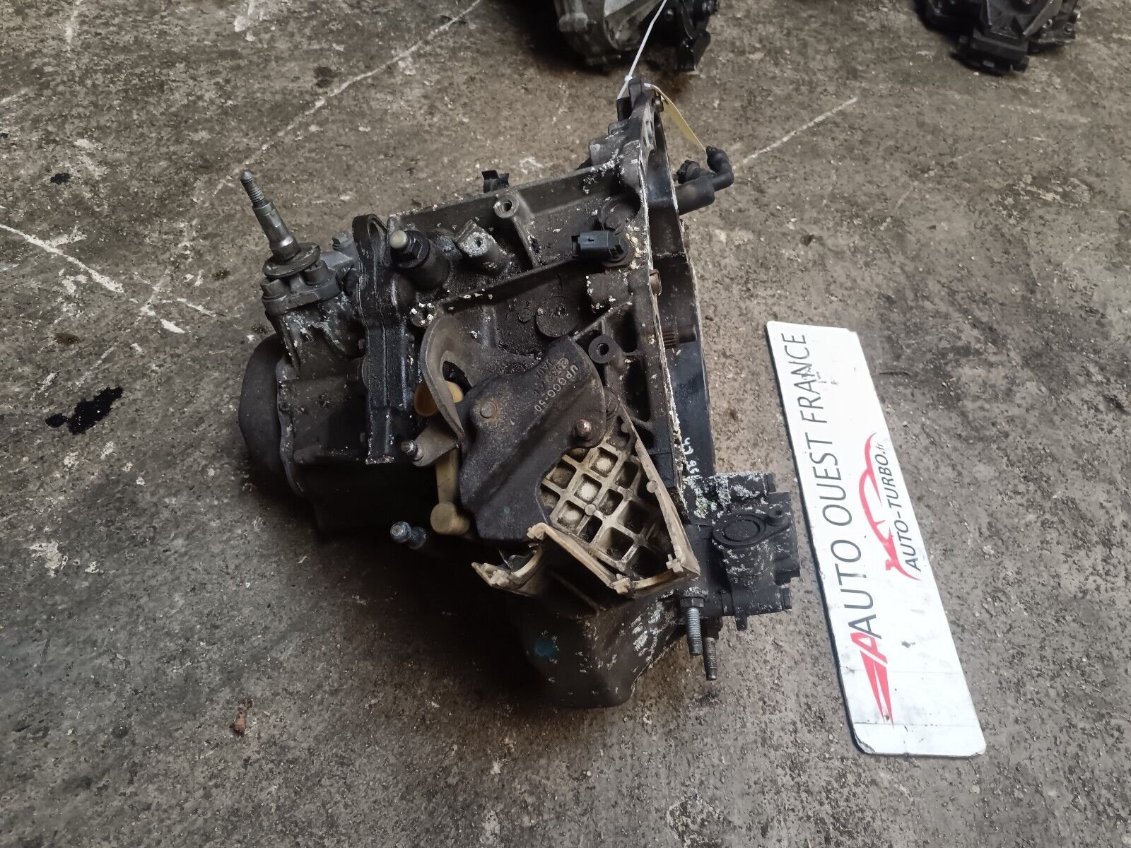 BOITE DE VITESSES 307cc  2.0 16V ESSENCE REFERENCE: 309610