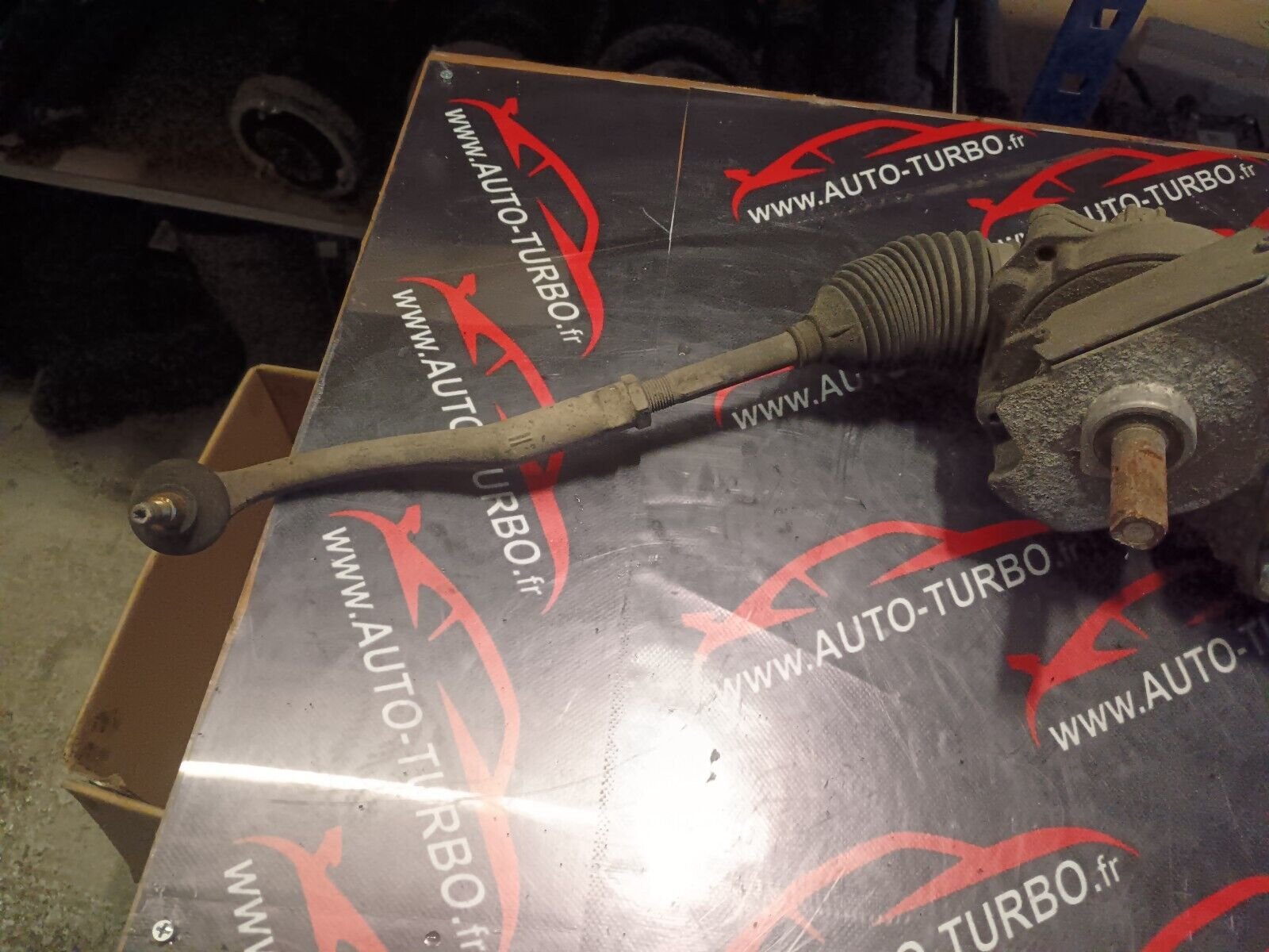 CREMAILLERE DE DIRECTION ASSISTE PEUGEOT 207 REFERENCE: 6700001320D