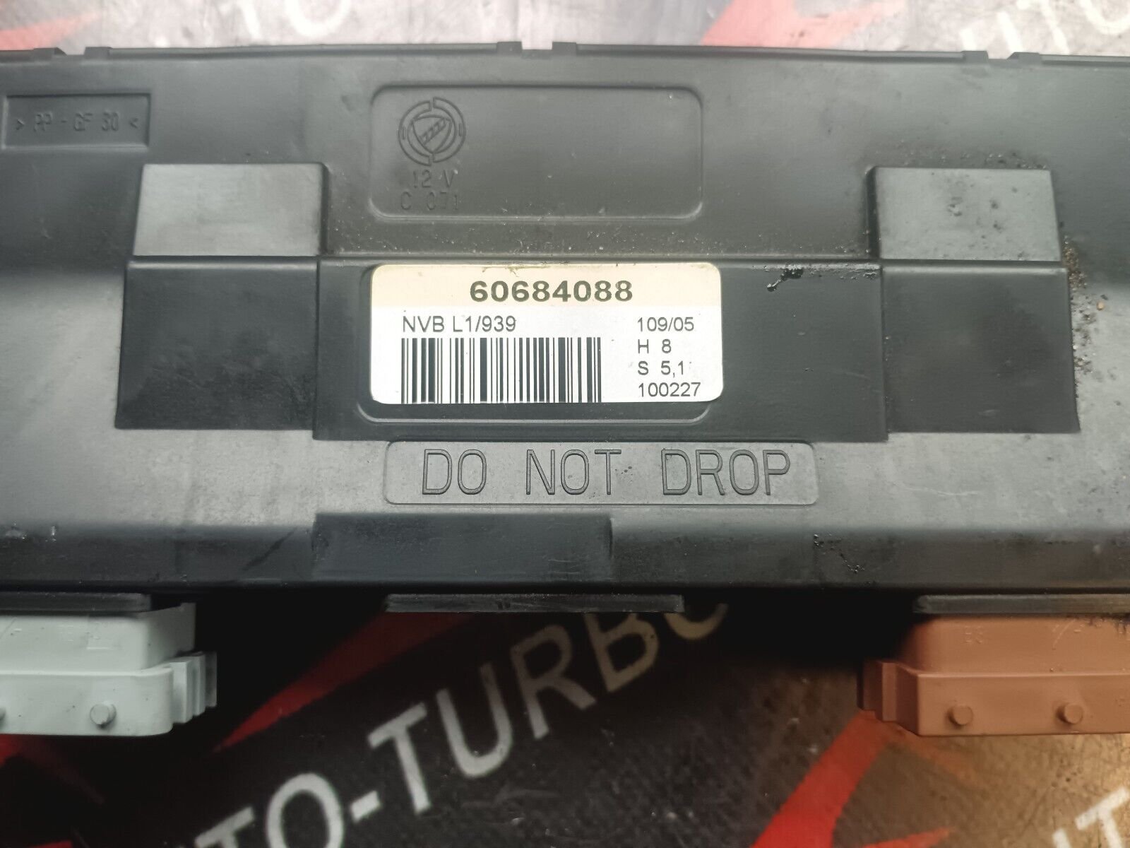 MODULE ELECTRONIQUE CENTRALISATION ALFA ROMEO 159 REFERENCE: 60684088