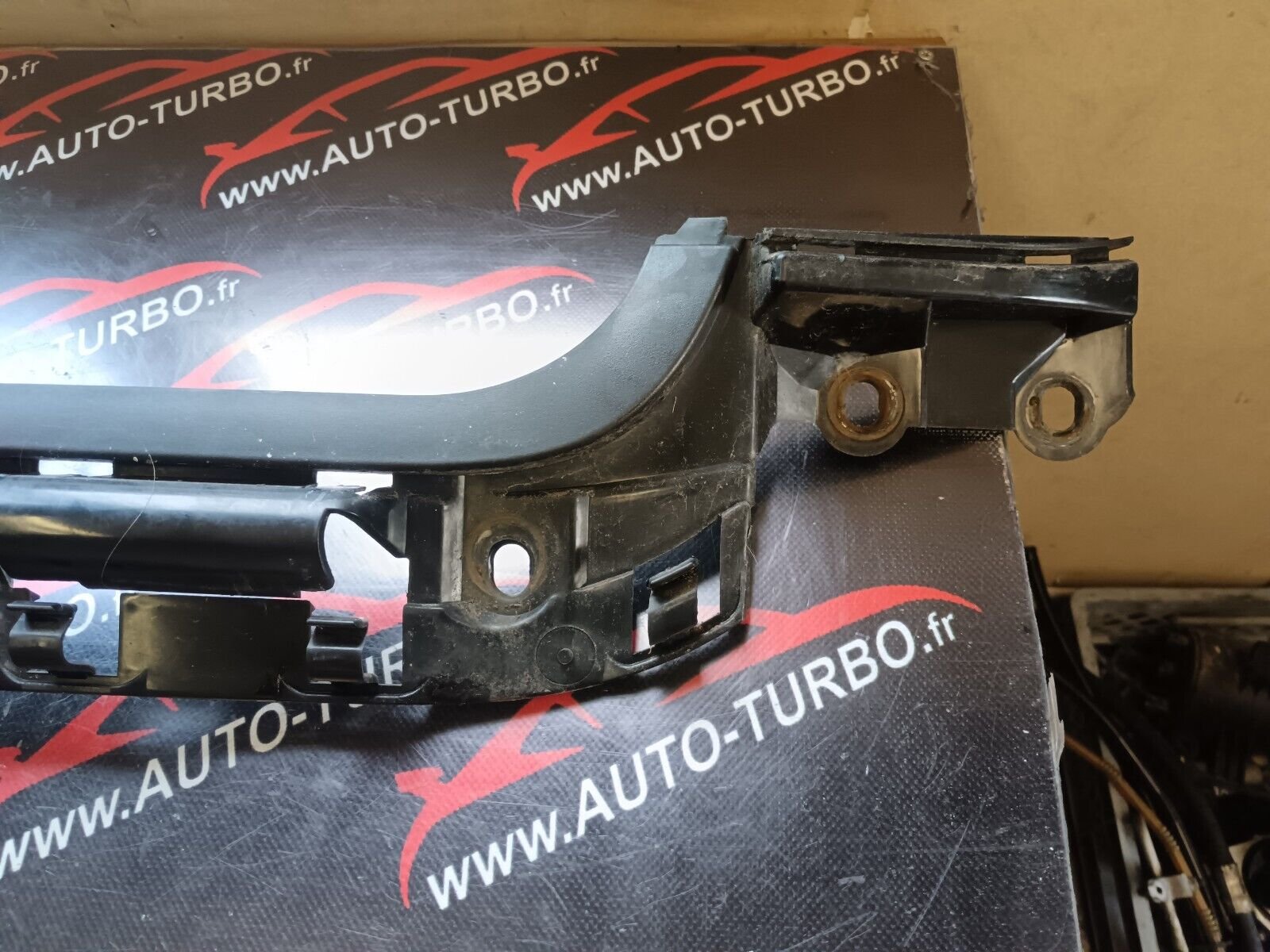 MOULURE PARE-CHOC ARRIERE BMW SERIE 1 120i E87 REFERENCE: 7058521