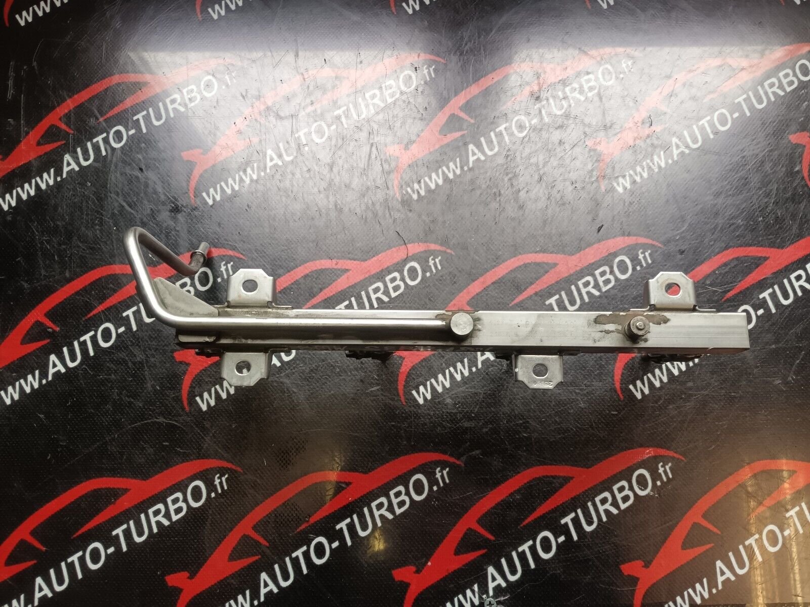 RAMPE INJECTION COMPLET INJECTEURS ESSENCE BMW SERIE 120 I E87 7530420 , 7526892