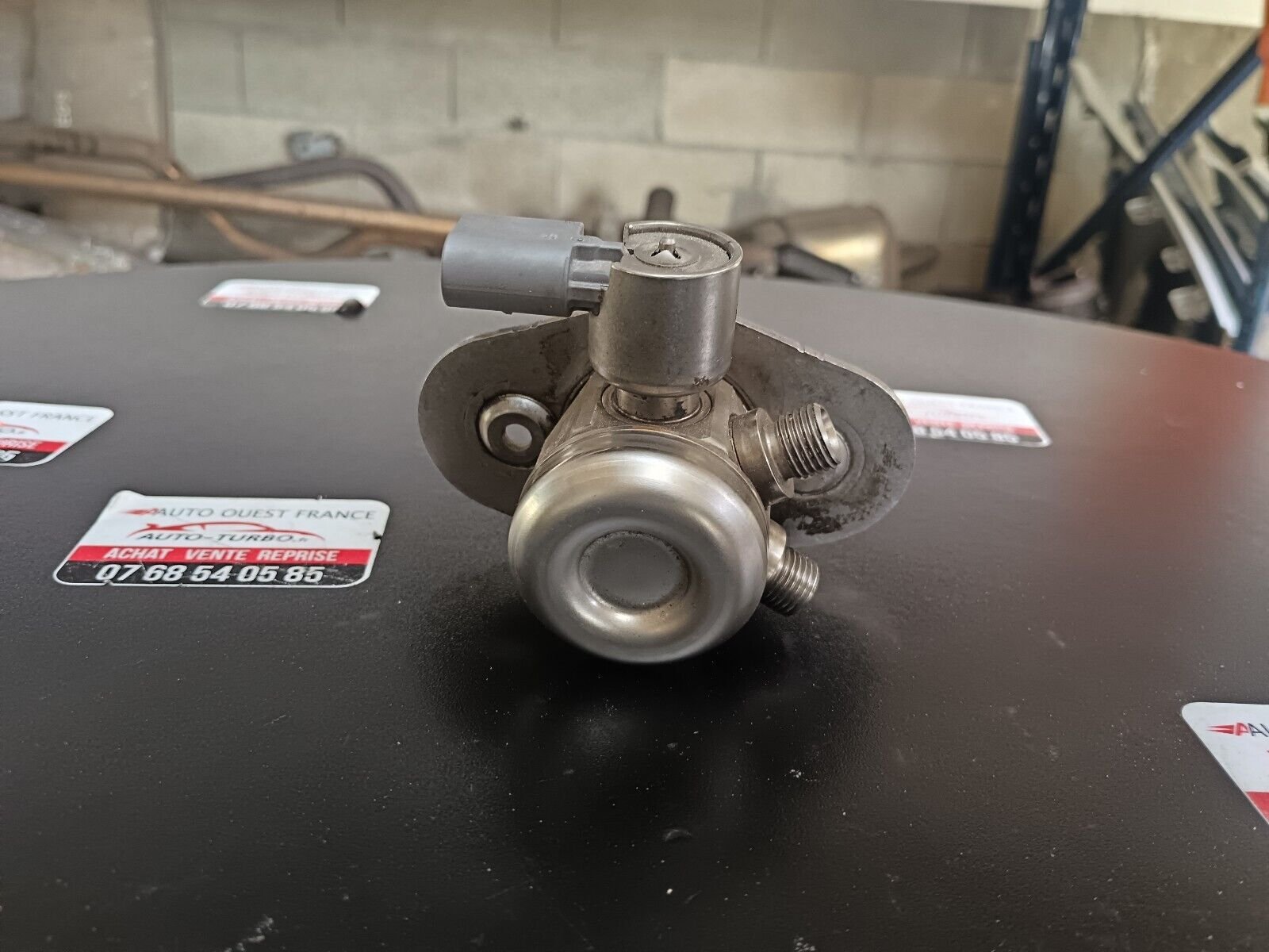 POMPE A HAUTE PRESSION D'INJECTION BMW 328i GT 2.0L 245CH REFERENCE: 13517584461