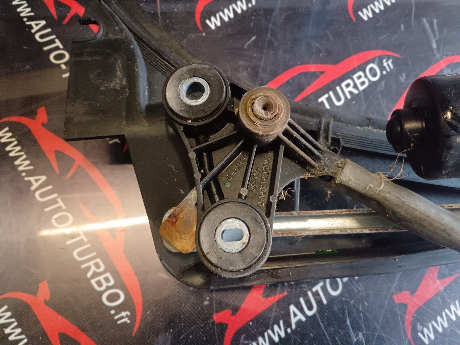 MOTEUR ESSUIE GLACE BMW 525 E60 REFERENCE: 6987477501