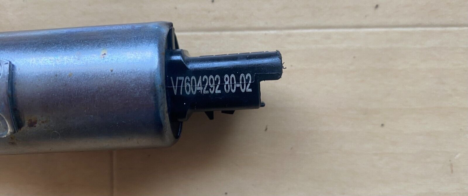 V76042928002 DEPHASEUR D'ARBRE A CAMES ELECTROVANNE 1.6 VTI