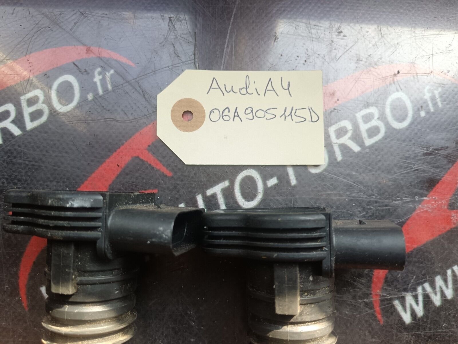 BOBINE D'ALLUMAGE AUDI A4 REFERENCE: 06A905115D