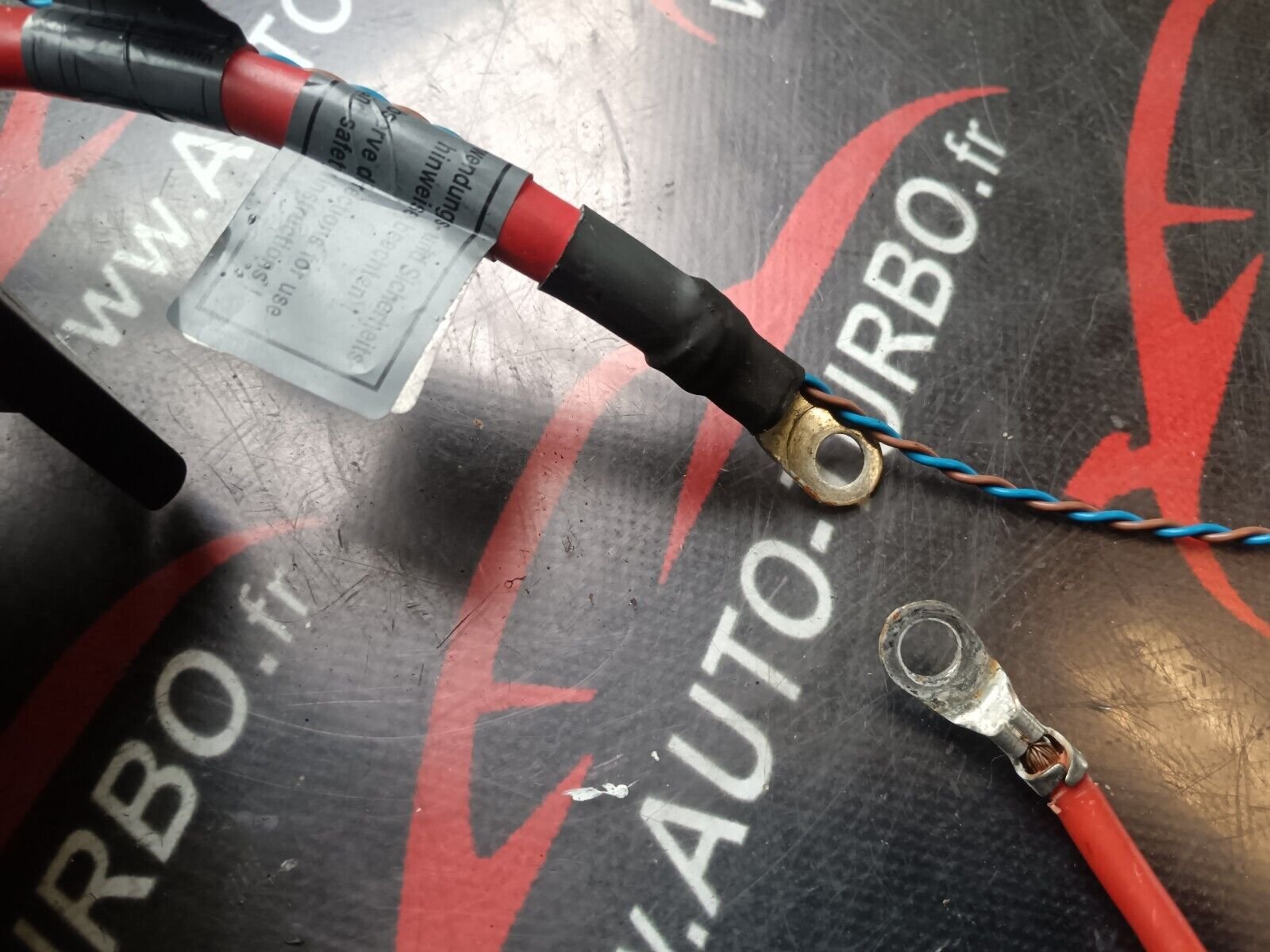 CABLE BATTERIE BMW SERIE 1 120i REFERENCE: 6988975