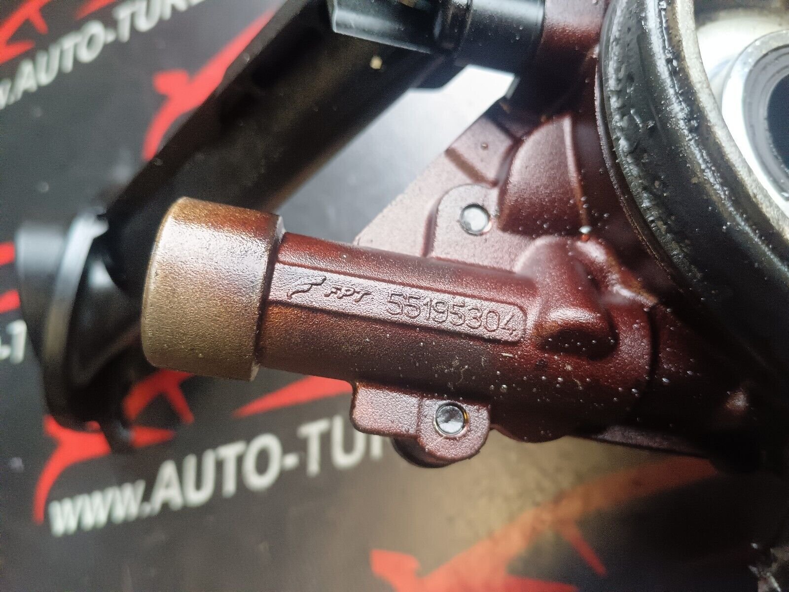 POMPE A HUILE FIAT 500 1.2 ESSENCE REFERENCE: 55195304