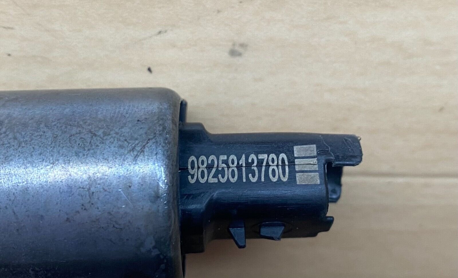 9825813780 Déphaseur d'Arbre à Cames Électrovanne 1.6 VTI