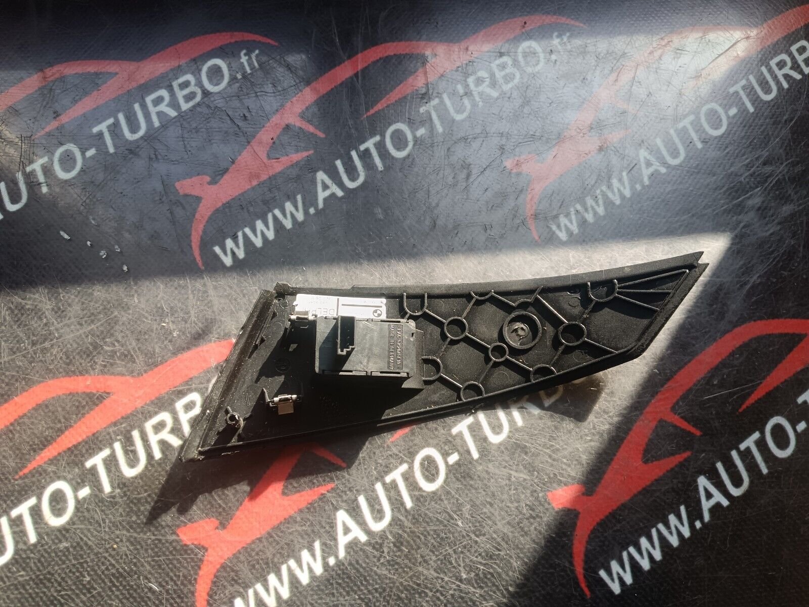 COMMANDE LEVE VITRE ARRIERE GAUCHE BMW 525 E60 REFERENCE: 6951966