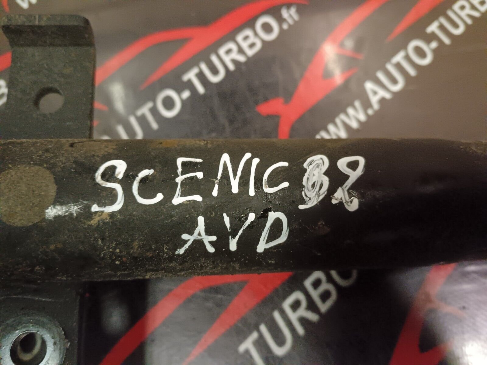 AMORTISSEUR AVANT DROIT RENAULT SCENIC 2 REFERENCE: 77673926