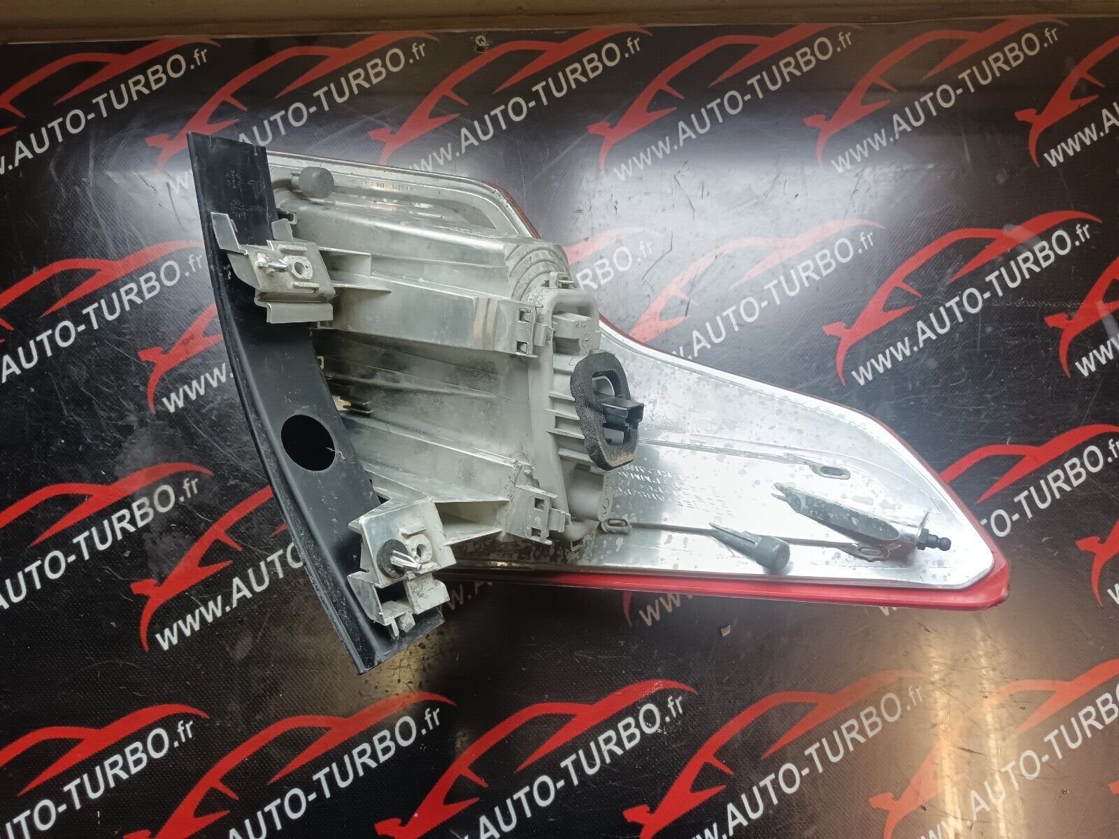 FEU ARRIERE DROIT CITROEN C4 PICASSO REFERENCE: 9653547480