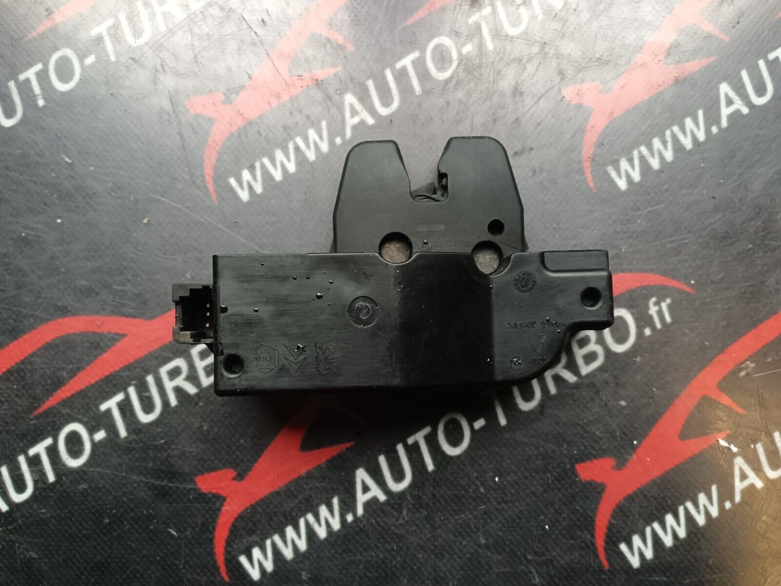 SERRURE DE COFFRE CITROEN C4 REFERENCE: 9652301980