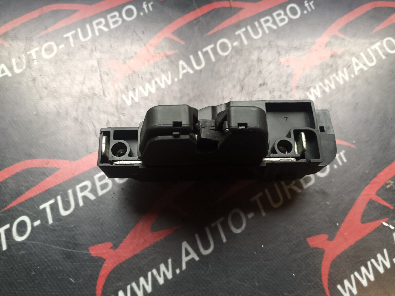 SERRURE DE COFFRE CITROEN C4 REFERENCE: 9652301980