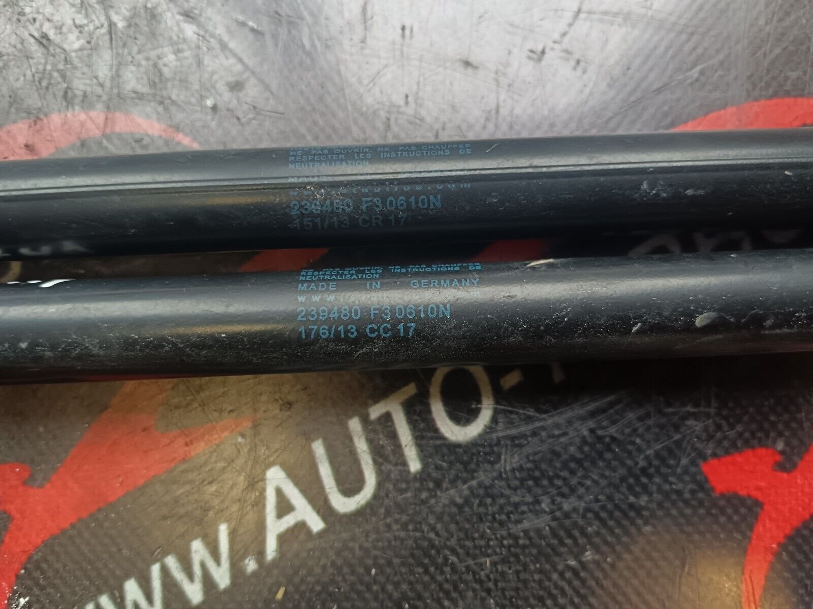 VERRIN DE COFFRE CITROEN C4 PICASSO