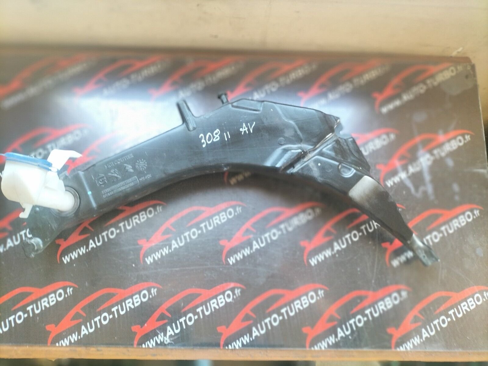 RESERVOIR LAVE GLACE PEUGEOT 308 PHASE 2 9801927380, 9806526980