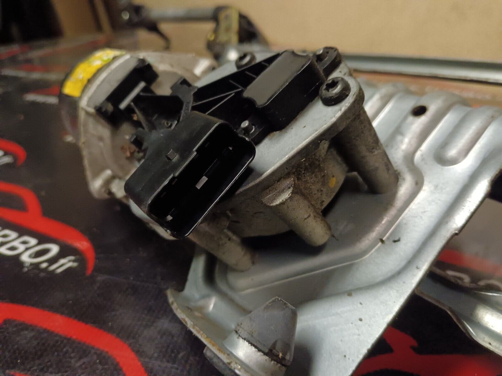 MOTEUR ESSUIE-GLACE AVANT RENAULT SCENIC 2 REFERENCE: 7701056003