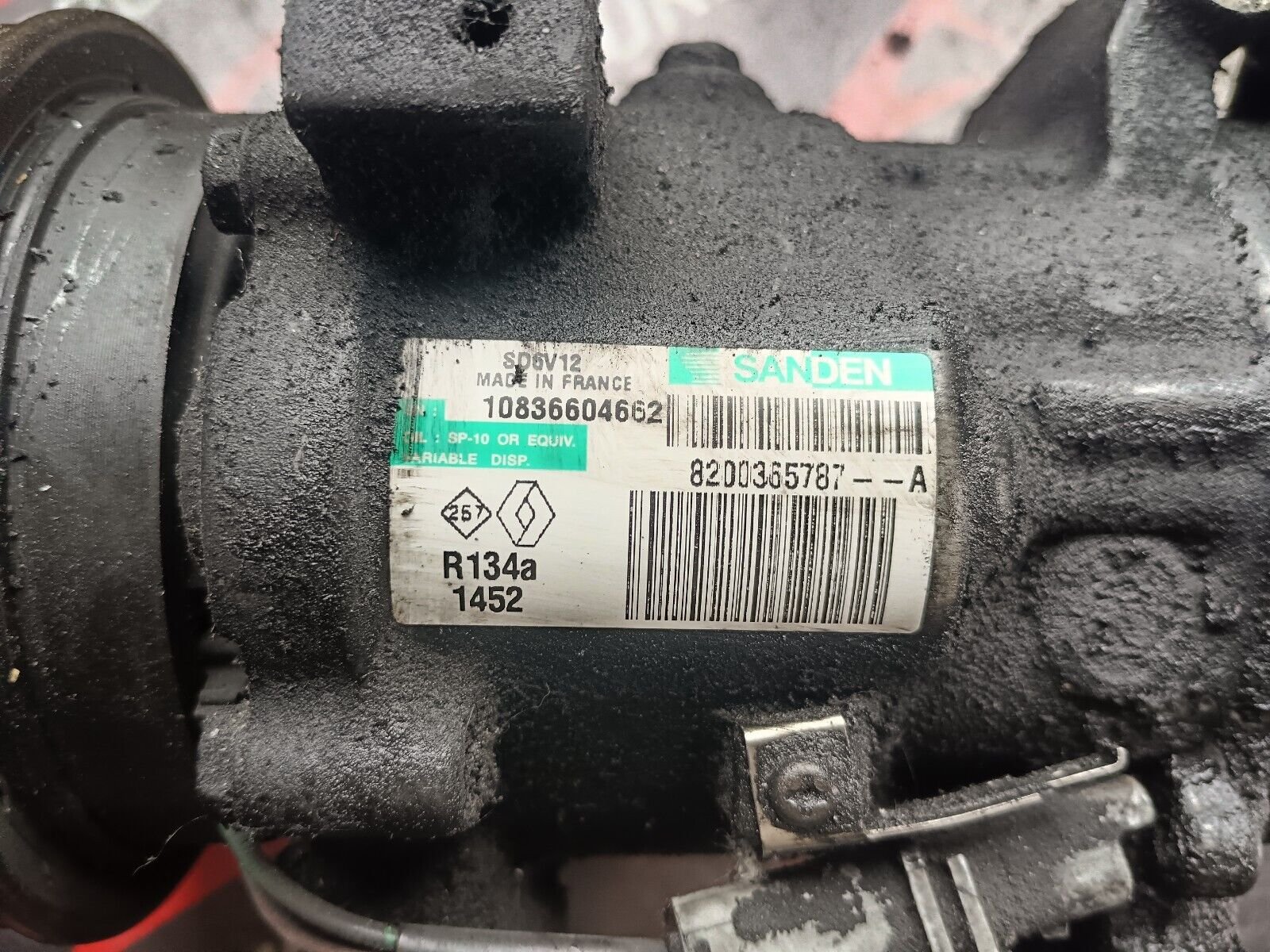 COMPRESSEUR CLIMATISATION RENAULT CLIO III 1.5DCI REFERENCE: 8200365787