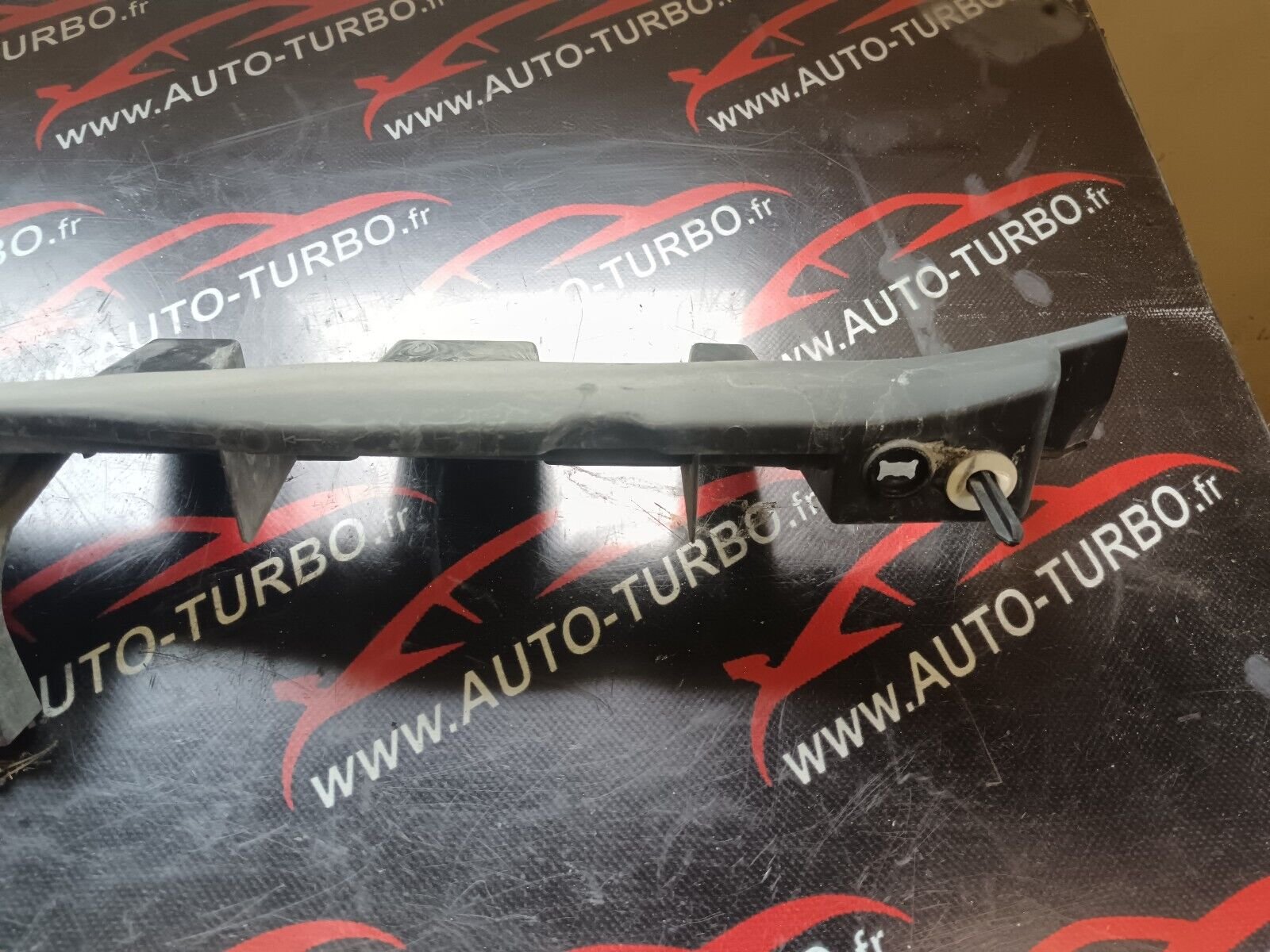 MOULURE ARRIERE CITROEN C4 PICASSO REFERENCE: 9680464480