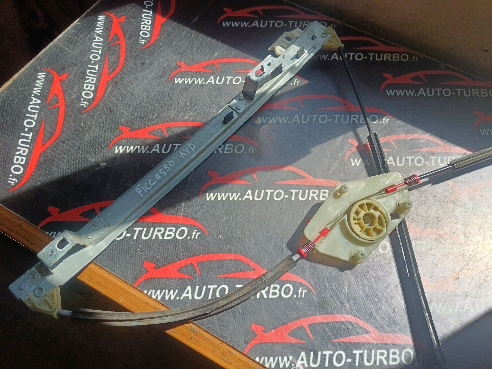 MECHANISME LEVE VITRE AVANT DROIT CITROEN C4 PICASSO REFERENCE: 9682493680