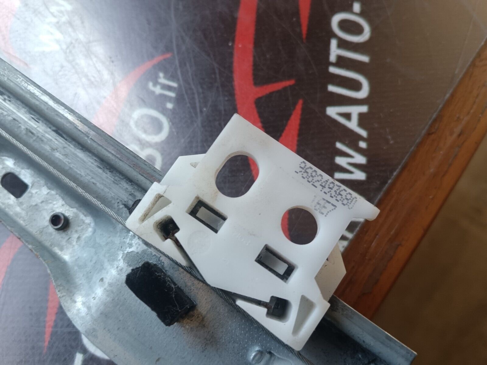 MECHANISME LEVE VITRE AVANT DROIT CITROEN C4 PICASSO REFERENCE: 9682493680