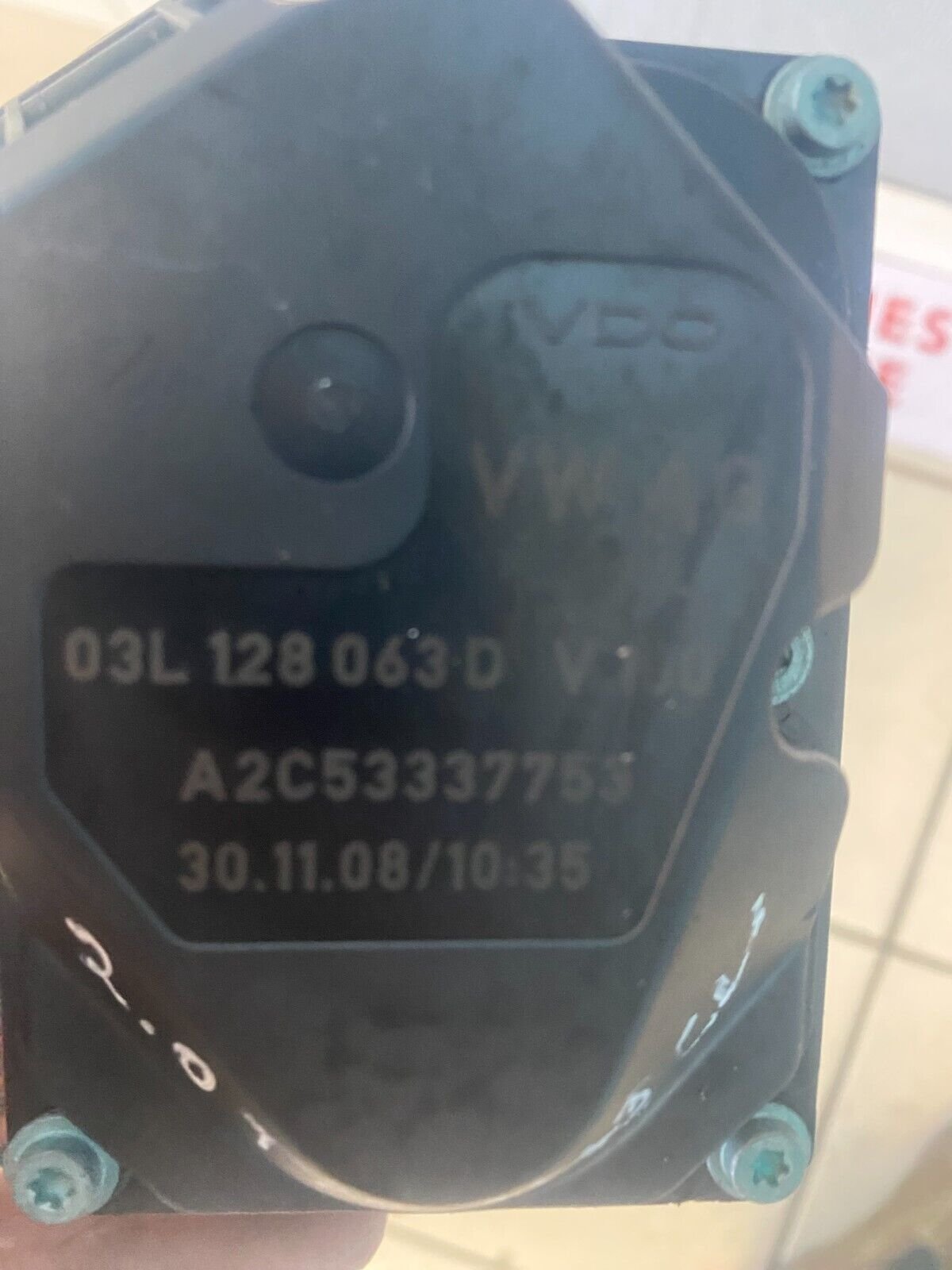 03L128063D corps de papillon pour AUDI VW SEAT 2.0 TDI 143 CV