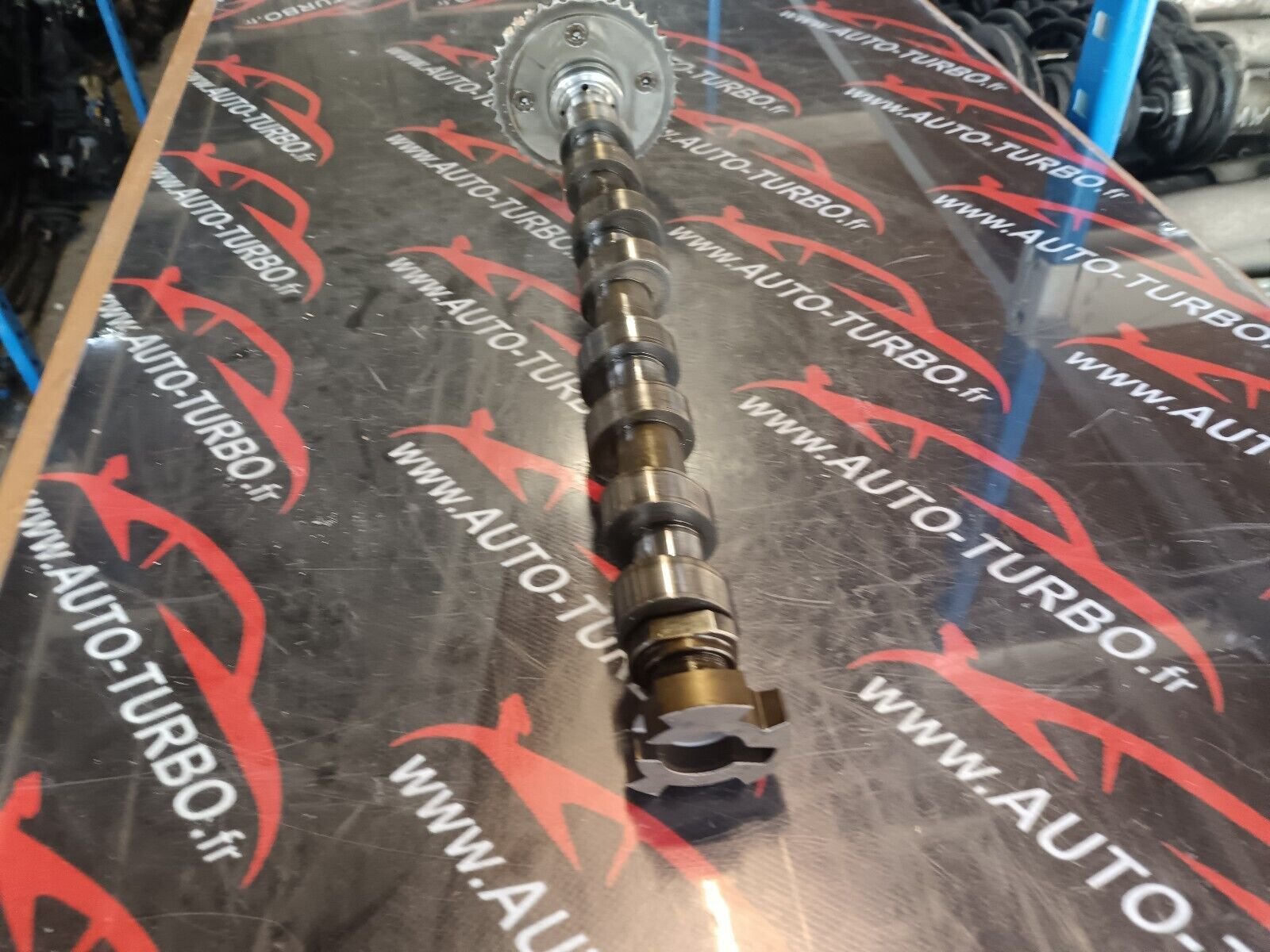 ARBRE A CAME AVEC POULIE CITROEN C4 ESSENCE REFERENCE: 754586280