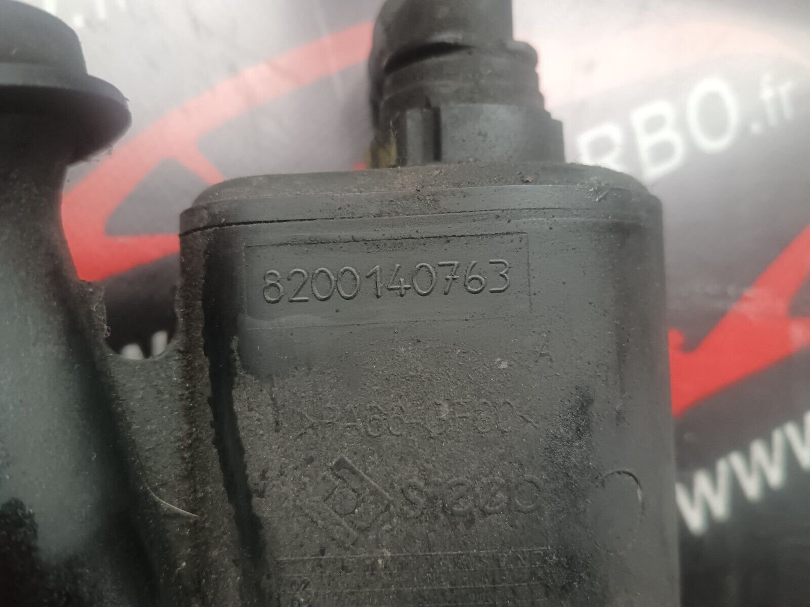 DECANTEUR HUILE RENAULT SCENIC 1.9DCI REFERENCE: 8200140763