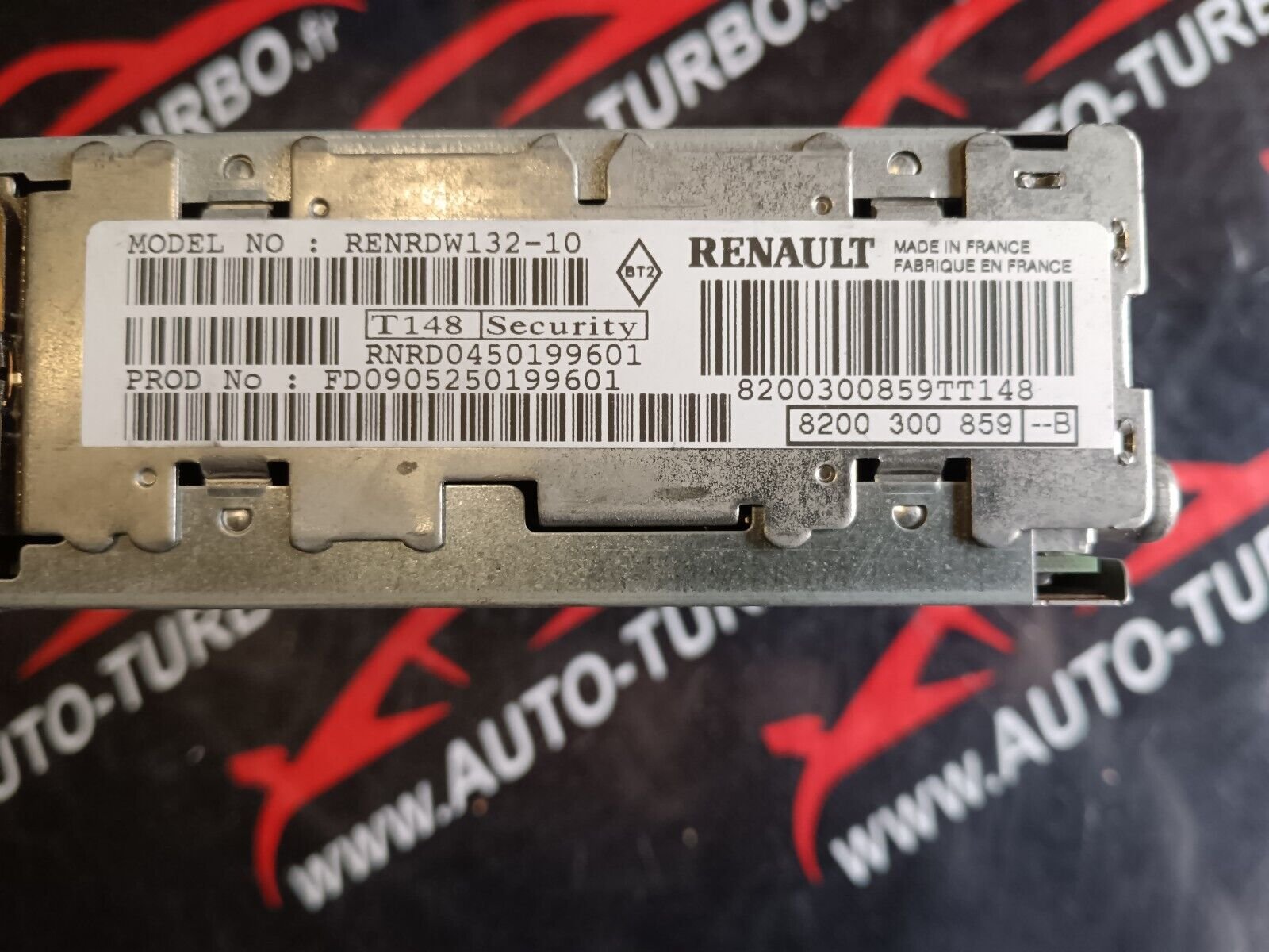 AUTORADIO CD  RENAULT SCENIC II REFERENCE: 8200300859