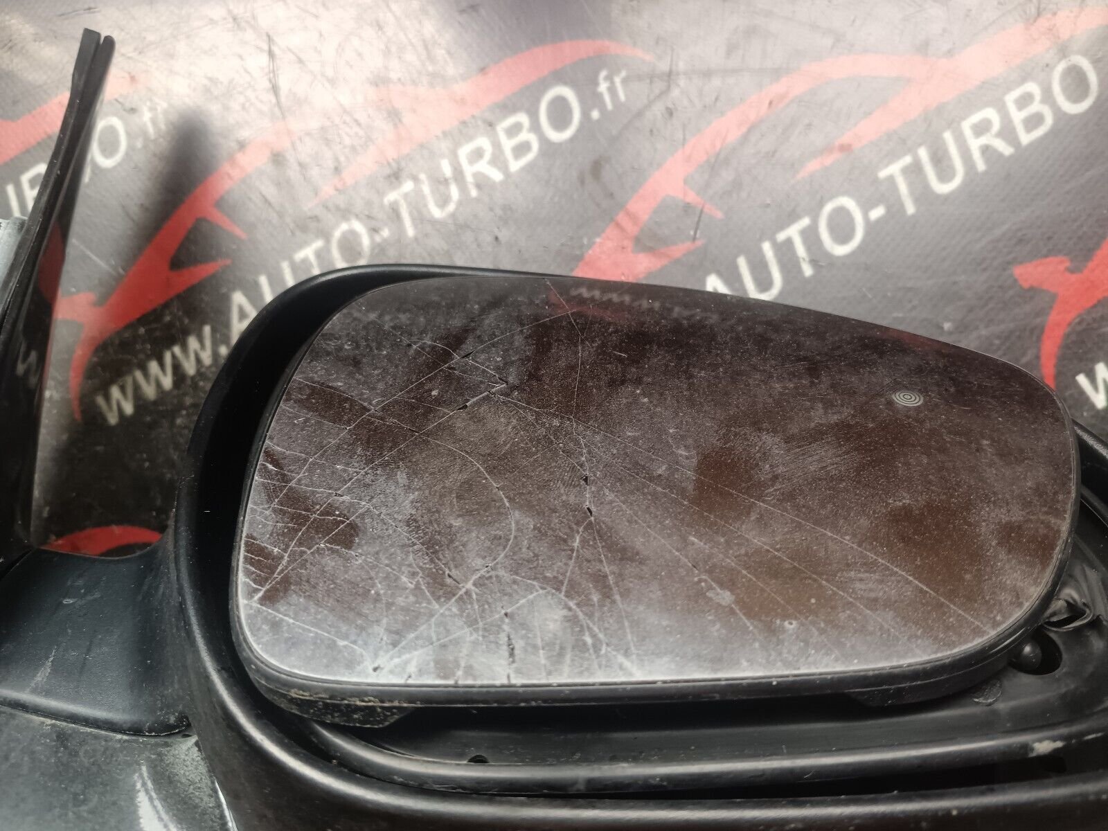 RETROVISEUR DROIT HYUNDAI i30 REFERENCE: 589140