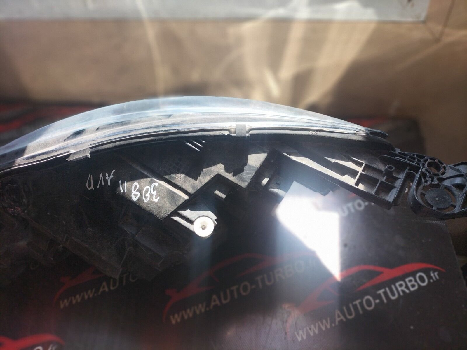 OPTIQUE DE PHARE XENON AVANT DROITE PEUGEOT 308 PHASE 2