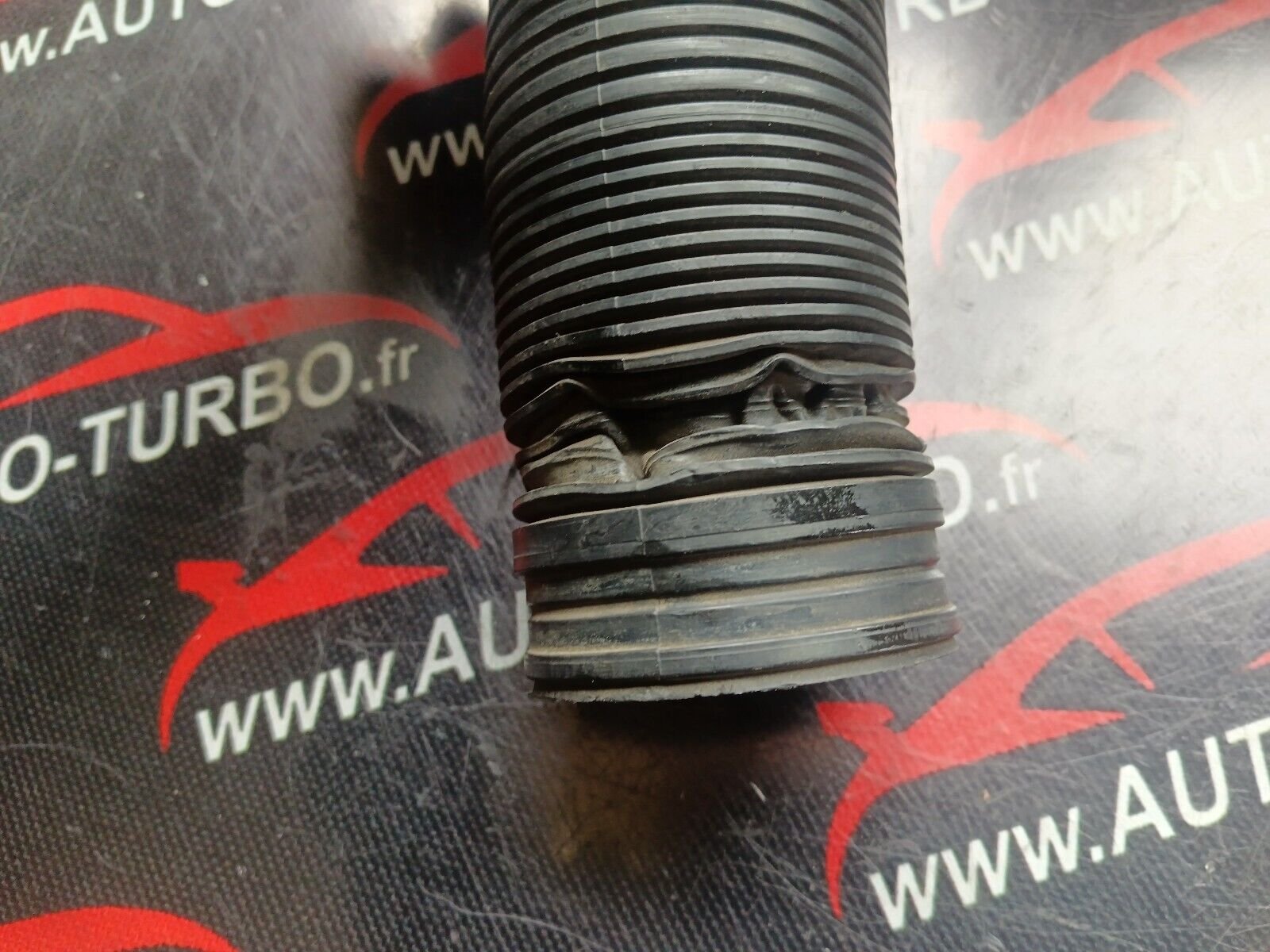 DURITE ADMISSION VOLKSWAGEN CADDY  1.9 TDI REFERENCE: 6K0129684F