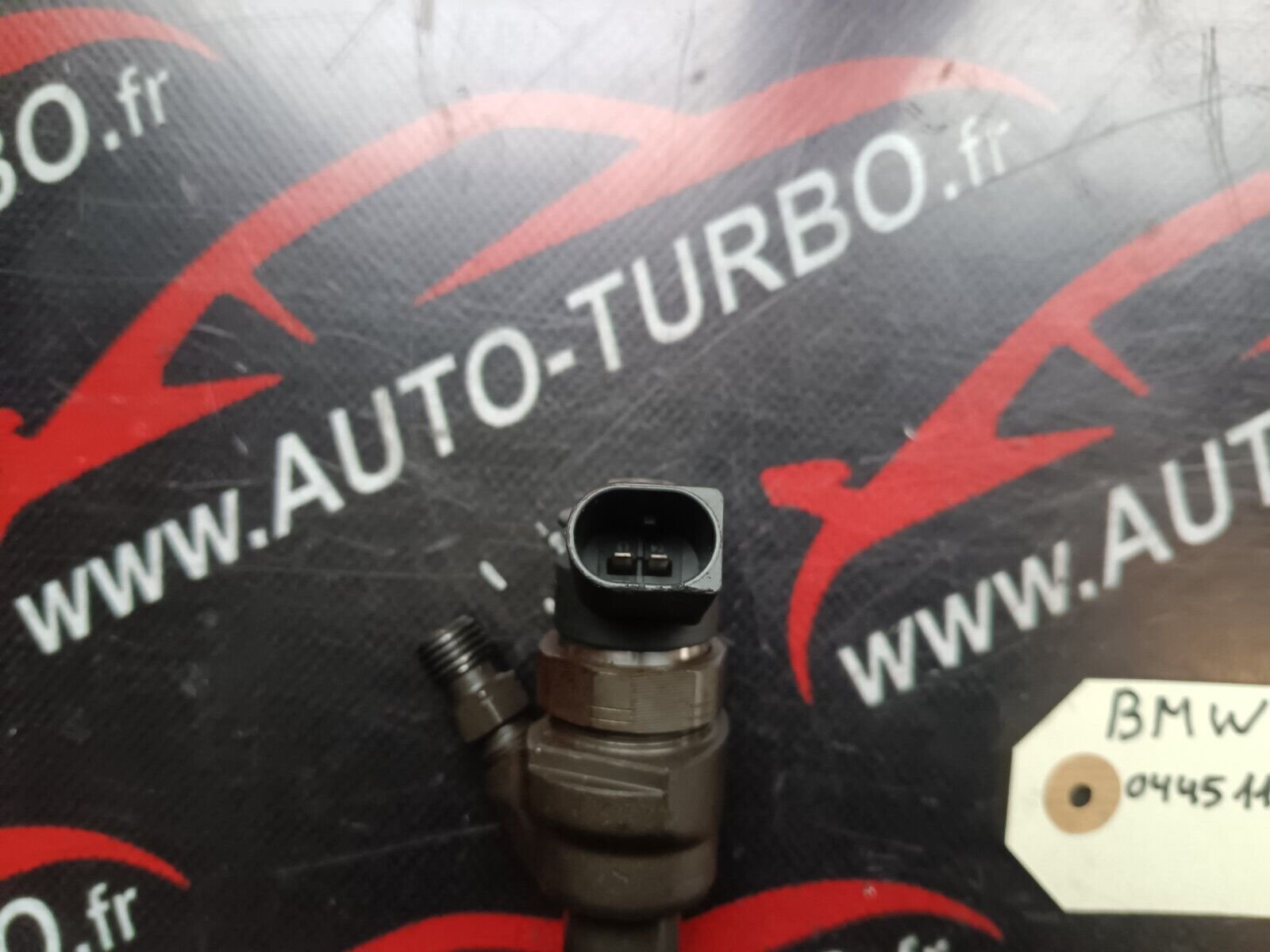 INJECTEUR BMW 116D, 118D, 318D REFERENCE: 0445110601