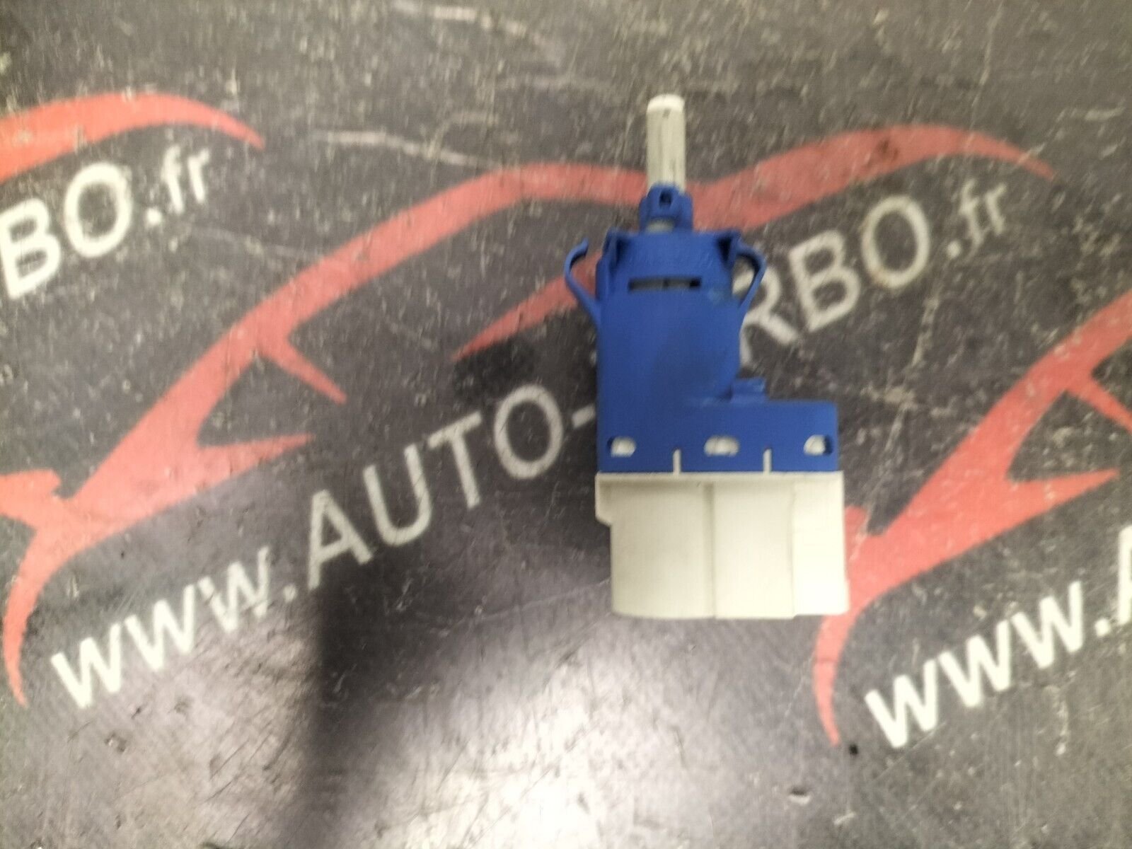 INTERUPTEUR DES FEUX STOP FORD FUSION PHASE 2 FAE 24848,  3M5T-9C872-AC,