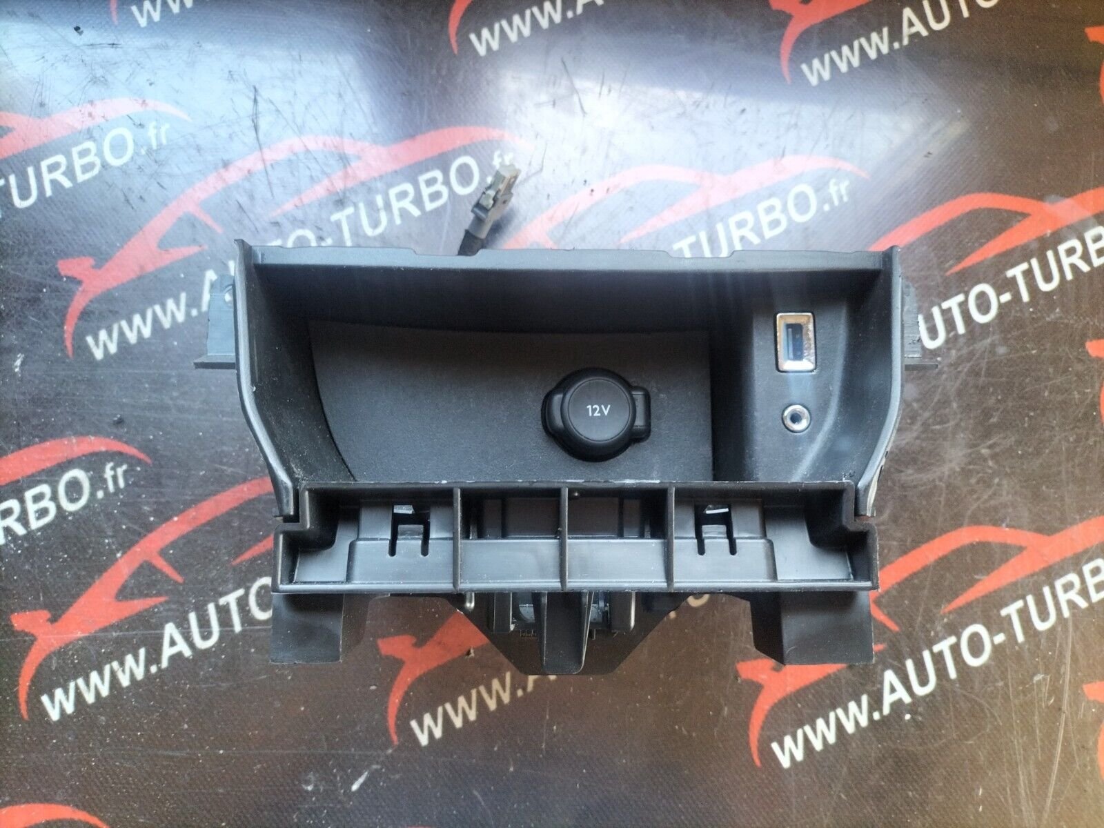 CONSOLE AUX/USB/12V PEUGEOT 308 PHASE 2 9806047980