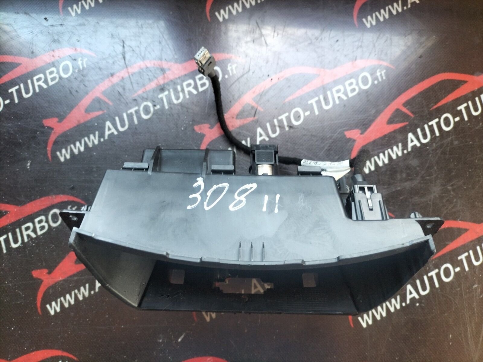 CONSOLE AUX/USB/12V PEUGEOT 308 PHASE 2 9806047980
