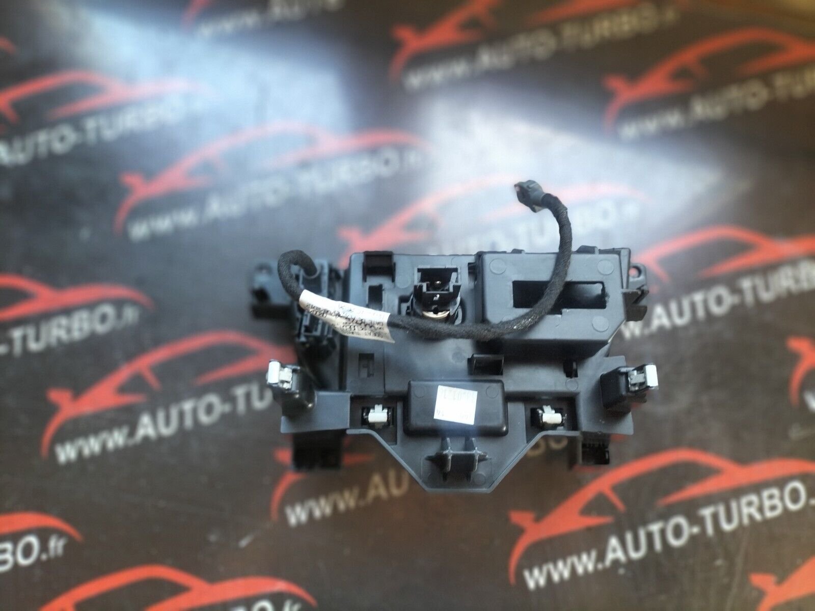 CONSOLE AUX/USB/12V PEUGEOT 308 PHASE 2 9806047980