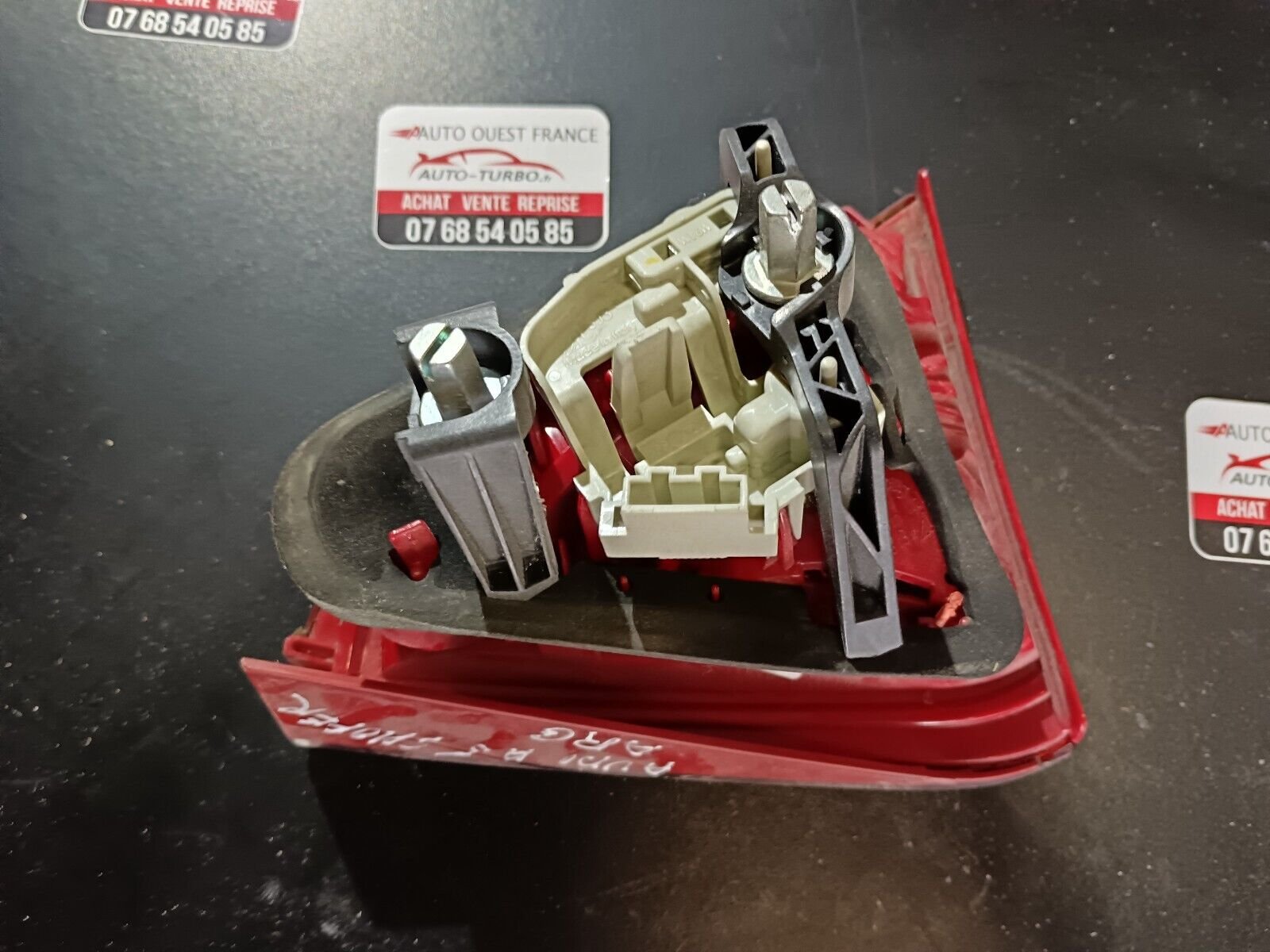 FEU ARRIERE SECONDAIRE Gauche AUDI A5 REFERANCE 8T0945093