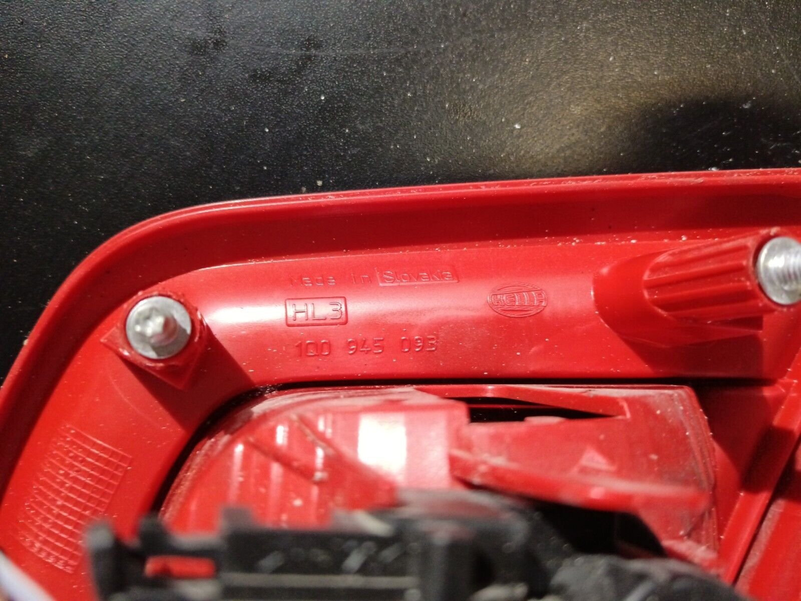 FEU ARRIERE GAUCHE VOLKSWAGEN EOS REFERANCE: 1Q0945094B