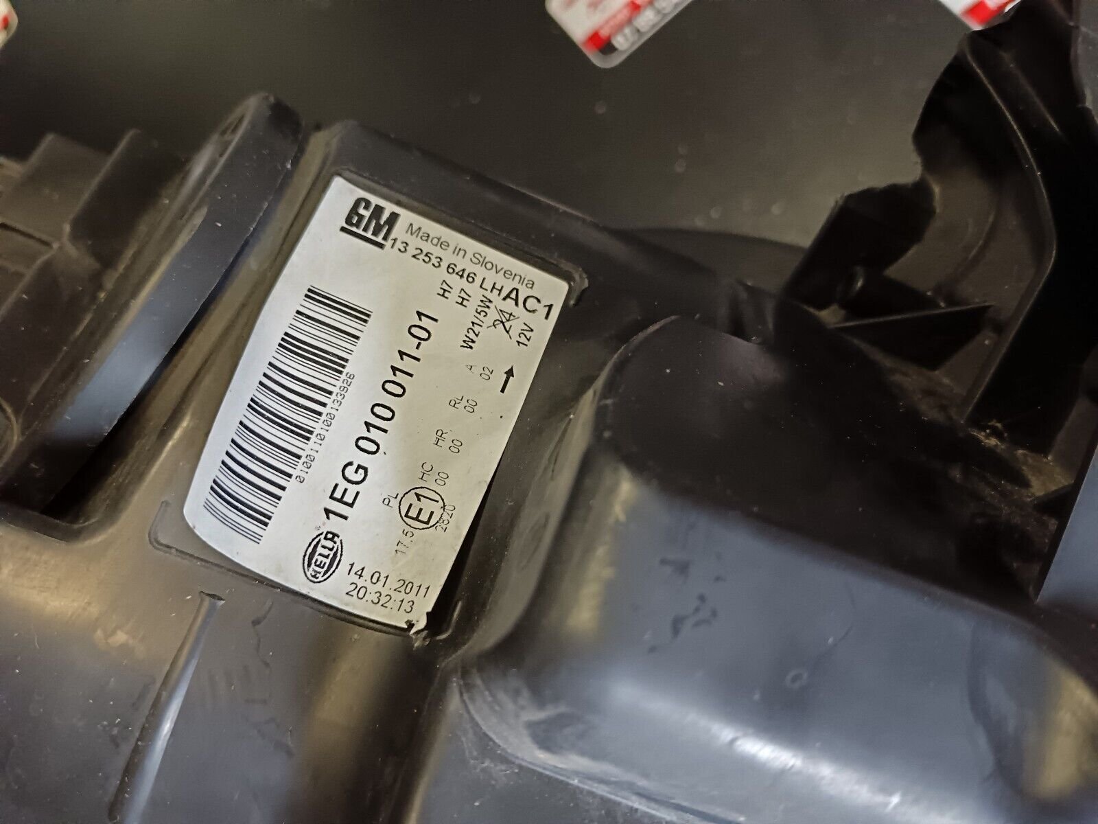 PHARE GAUCHE OPEL ASTRA J REFERENCE 13253646