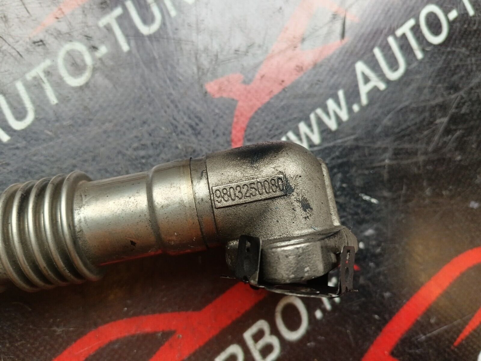 TUYAU TUBE VANNE EGR PEUGEOT 2008 1.6eHDI REFERENCE: 9803250080