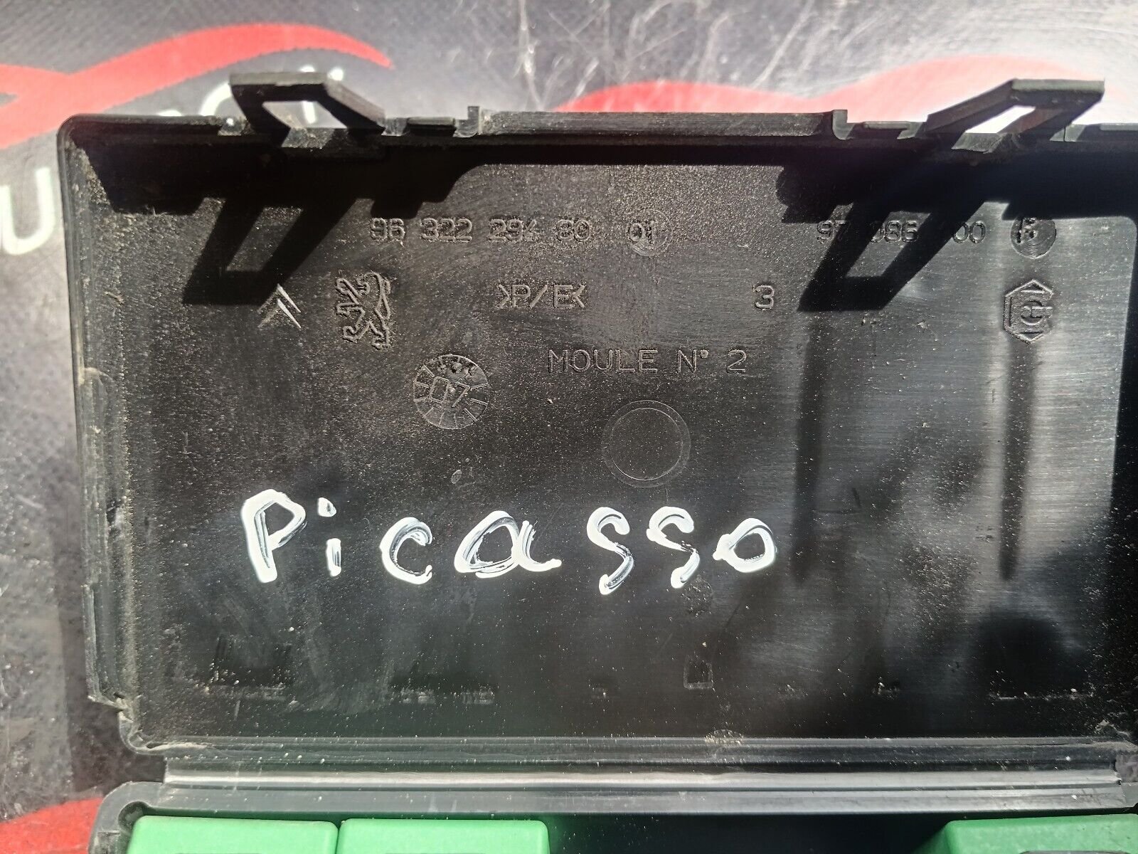 MODULE BOIT A FUSIBLES CITROEN C4 PICASSO REFERENCE: 9663528880