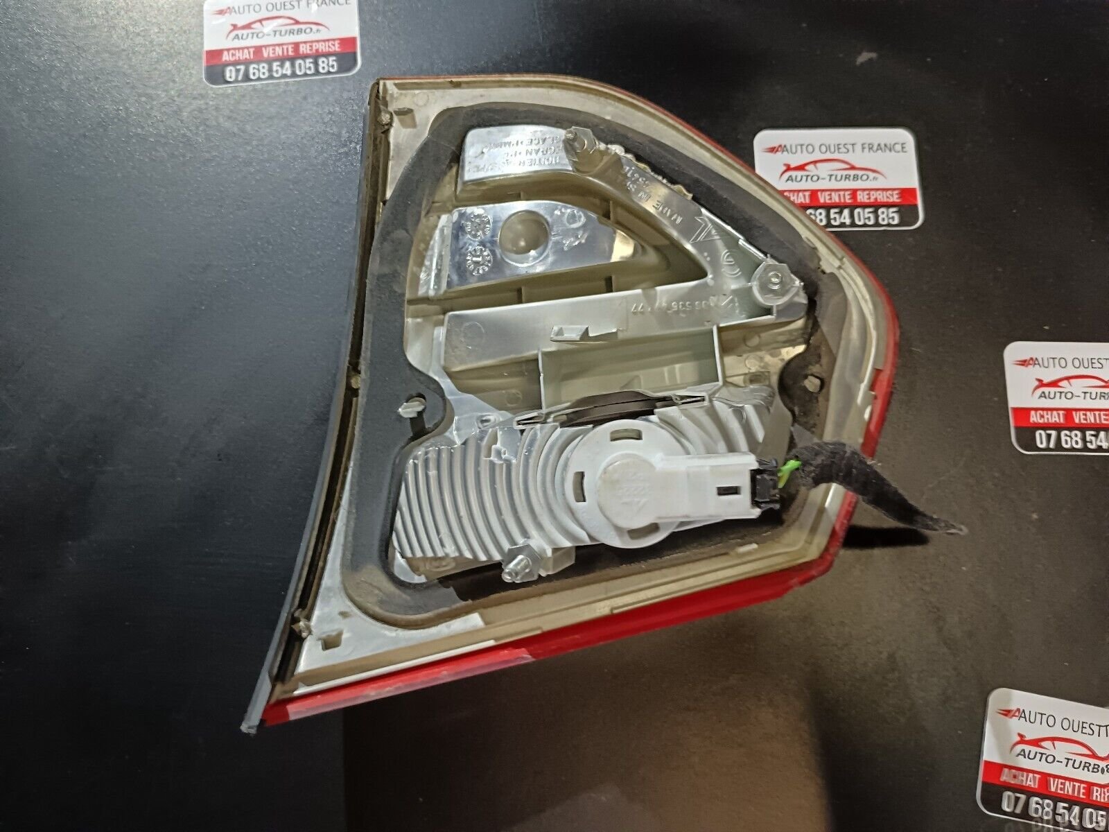 FEU ARRIERE GAUCHE SECONDAIRE CITROEN C4 PICASSO REFERANCE: 99653547777