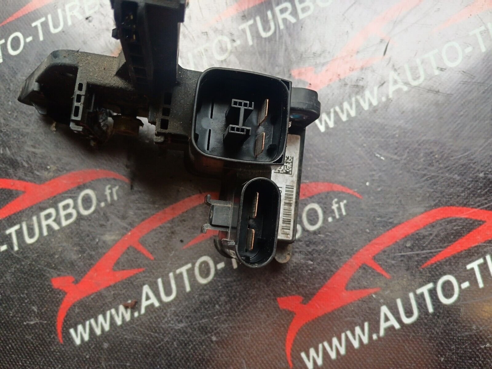 BMW 328i GT REFERENCE: 929615101