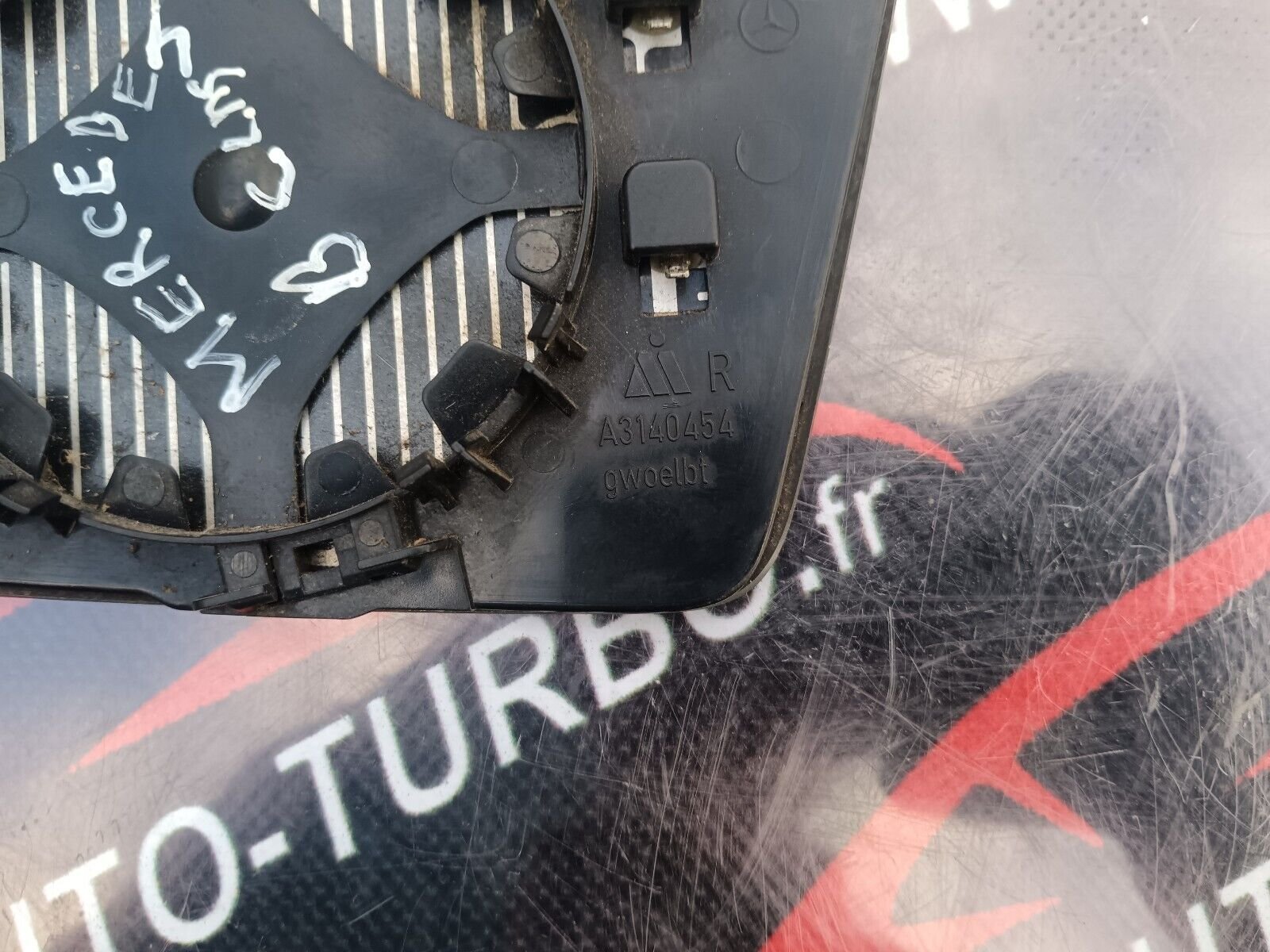 GLACE RETROVISEUR DROIT MERCEDES CLASSE B REFERENCE: A3140454