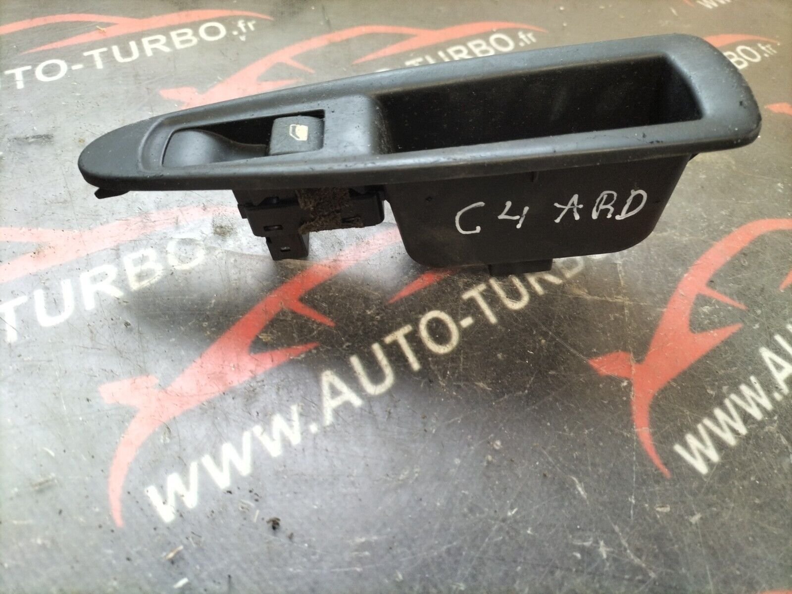 COMMANDE LEVE VITRE ARRIERE DROITE  CITROEN C4 9650912777